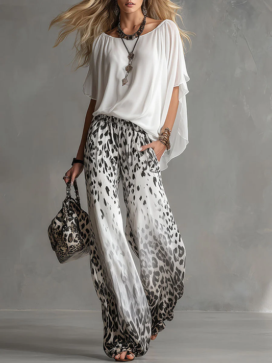 Noa - Outfit Maglietta Bianca e Pantalone Leopardato