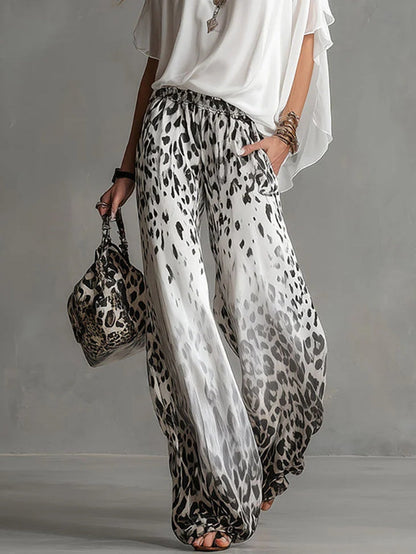 Noa - Outfit Maglietta Bianca e Pantalone Leopardato
